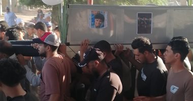 قرية أبو جلال بالدقهلية تتشح بالسواد حزنا على فراق شاب ابتلع لسانه أثناء مباراة