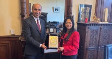 رئيس جامعة دمنهور يترأس وفدا لزيارة المكتب الثقافي المصري فى باريس