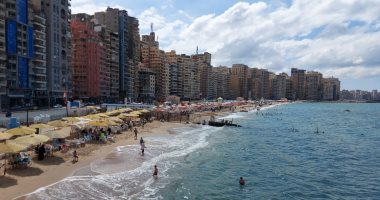 إسكندرية تتجمل في الشتاء.. بحر و سنارة و لعب على الرمال