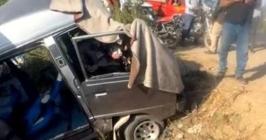 مصرع شخصين وإصابة 8 آخرين إثر حادث سيارتين فى الشرقية