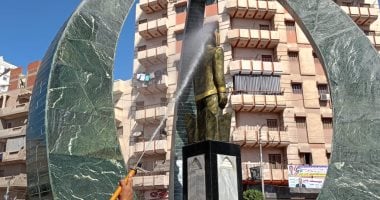 تطوير ميدان زويل بدسوق ودهان الأسوار وزراعة الأشجار استعداداً للعيد القومى