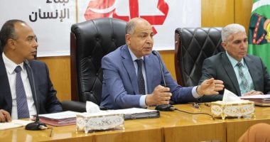 محافظ المنيا يُعلن عن خطة للترويج لافتتاح المتحف المصرى الكبير