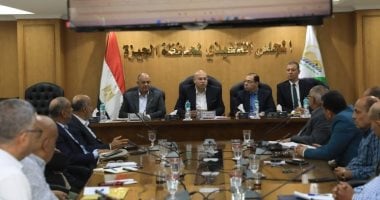 نائب محافظ الجيزة يستعرض مقترح تخصيص أرض لإقامة محطة رفع صرف صحى فى بشتيل