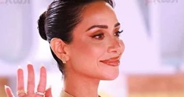 سعر فستان بسنت شوقى بعد ظهورها فى مهرجان الجونة.. تصدرت تريند جوجل