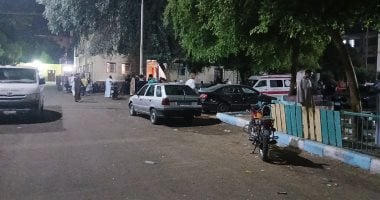 كان بيشرب شاى فوق الرصيف.. تشييع جثمان ضحية زفة عروسين فى قنا