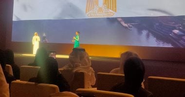 انطلاق الحفل الختامي لتحدي القراءة بالأناشيد الوطنية للدول العربية