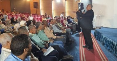 ورشة عمل تمهيدية لدعم 100 معلم فى برنامج تنمية مهارات اللغة العربية بالأقصر