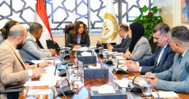 منال عوض تشدد على دعم مراكز الغوص وإحكام الرقابة لحماية الشعاب المرجانية