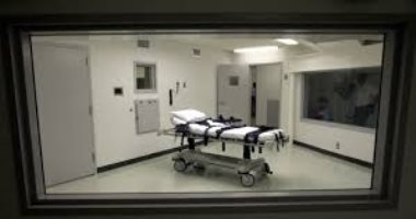 الإعدام بالغاز لأمريكى قتل آخر بالحرق حياً بسبب المخدرات.. اعرف القصة