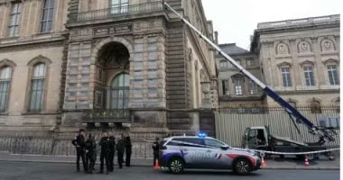 نيوز برو : 
                                            فيديو سرقة جواهر التاج الفرنسي من متحف اللوفر حقيقة أم ذكاء اصطناعي؟
                                         نيوز برو : 
                                            فيديو سرقة جواهر التاج الفرنسي من متحف اللوفر حقيقة أم ذكاء اصطناعي؟