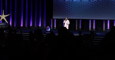 جمهور حفل ختام مهرجان الجونة السينمائي جزء من كليب أحمد سعد الجديد