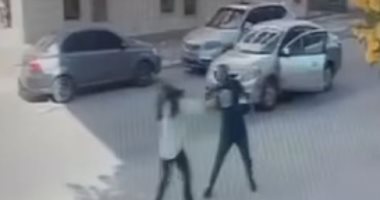 فحص فيديو تعدى سائق نقل ذكى على فتاة فى التجمع