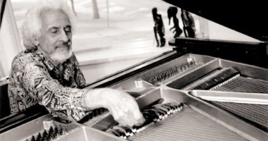 إعادة اكتشاف الموسيقار العالمى.. حليم الضبع فنان مصرى وصل للعالمية بفضل الجذور المصرية والأفريقية.. الشاب الأسمر هز عرش الموسيقى بمقطوعاته الساحرة.. واختاره عبدالناصر لتأليف موسيقى «الصوت والضوء».. صور