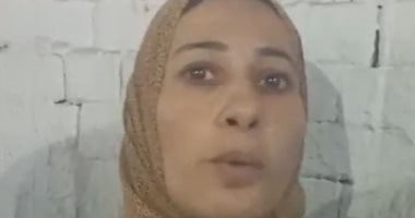 والدة طفلة التعذيب على يد والدها تتحدث عن تفاصيل الواقعة.. فيديو