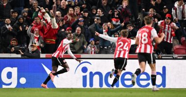 برينتفورد ضد ليفربول.. الريدز يتأخر 2-1 في الشوط الأول بمشاركة صلاح.. صور 