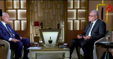 الدويرى يروى قصة قيادى من حماس لجأ لأبو مازن لحمايته من قصف إسرائيلى