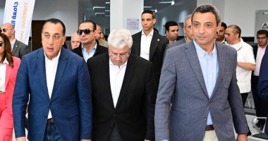 رئيس الوزراء يستعرض الموقف التنفيذى لأبرز المشروعات والمبادرات بالسويس