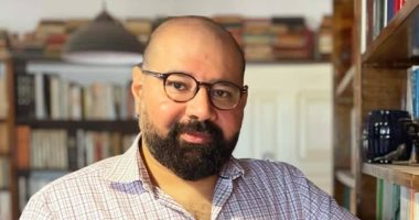 الشاعر أحمد عايد: أتمنى استضافة معرض القاهرة للكتاب الحاصلين على جائزة نوبل