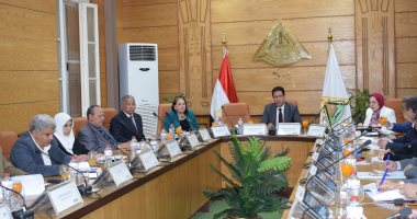 مجلس جامعة بنها يوافق على اعتماد برنامج الحلي والمجوهرات بالعبور