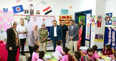 رئيس الوزراء يغير مسار جولته بمحافظة السويس ويتفقد مدرسة محمد حافظ الابتدائية