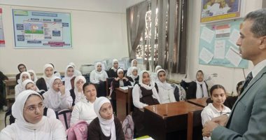 وكيل تعليم كفر الشيخ يتابع امتحانات شهر أكتوبر لطلاب الابتدائية.. صور