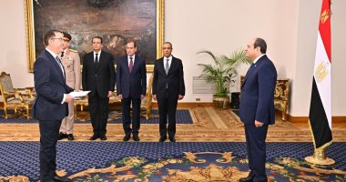 سفير بريطانيا يقدم أوراق اعتماده للرئيس السيسى.. ويؤكد: شراكة راسخة بين بلدينا