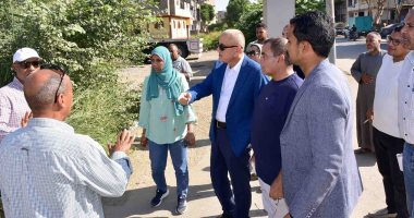 جولات لمحافظ الأقصر لمتابعة تطورات العمل بمشروعات حياة كريمة.. صور