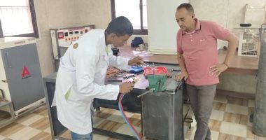 تنفيذ برامج تدريبية مجانية لتأهيل شباب أسوان لسوق العمل.. صور