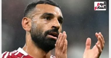 كواليس منافسة محمد صلاح مع ميسى ورونالدو بالتشكيل المثالى لـ"فيفبرو".. فيديو