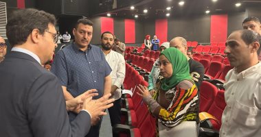 وزير الثقافة يشدد على الانفتاح بالأنشطة الثقافية خارج أسوار المواقع