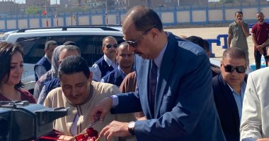 محافظ سوهاج يفتتح إعادة تأهيل محطة مياه طهطا السطحية.. صور