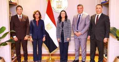 وزيرة التضامن تبحث مع الأكاديمية الوطنية برنامج تدريب قيادات الوزارة