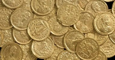  أكبر كنز فى ويلز.. العثور على 15 ألف عملة يرجح عودتها لجندى رومانى