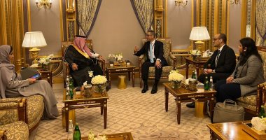 وزير الاستثمار يبحث مع وزير التجارة السعودي تعزيز العلاقات الاستثمارية والتجارية