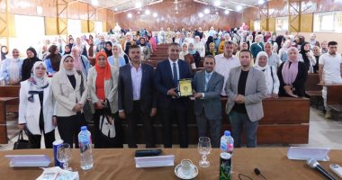 "شارك.. الكلمة كلمتك".. تواصل تعزيز المشاركة السياسية بين الشباب بالقليوبية