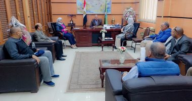 "تعليم الفيوم" تبحث استعدادات تجهيز لجان الانتخابات بالمدارس