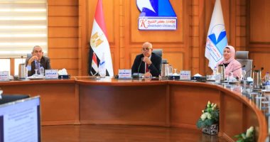 رئيس جامعة كفر الشيخ: انتظام العملية التعليمية والأنشطة واستمرار القوافل الطبية