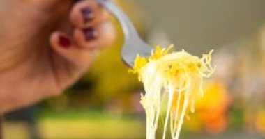 طريقة عمل الكنافة بالجبنة فى خطوات سهلة وسريعة