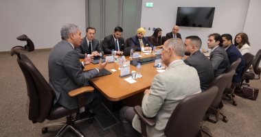 وزير السياحة يلتقي مسئولي مدرسة لوزان للفندقة بسويسرا لبحث سبل التعاون