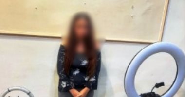 ضبط صانعة محتوى لنشرها مقاطع خادشة للحياء على مواقع التواصل