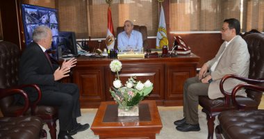 محافظ الغربية يتابع استعدادات المحافظة لبث افتتاح المتحف المصري الكبير