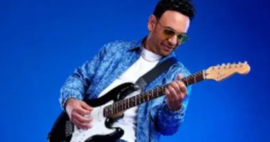 مصطفى قمر يبدأ طرح ألبوم قمر 25 بإصدار 3 أغنيات متتالية