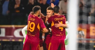 نيوز برو : 
                                            روما يحافظ على وصافة ترتيب الدورى الإيطالى بفوز مثير ضد بارما.. فيديو
                                         نيوز برو : 
                                            روما يحافظ على وصافة ترتيب الدورى الإيطالى بفوز مثير ضد بارما.. فيديو