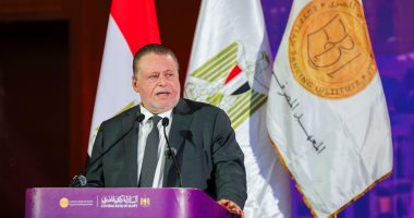 محافظ البنك المركزي يشهد حفل تخرج دفعات جديدة من برنامج "قيادات المستقبل"