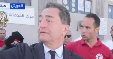 السفير الفرنسى بالقاهرة يزور مركز الهلال الأحمر المصرى فى العريش