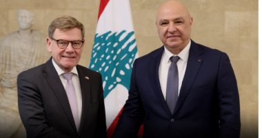 الرئيس اللبنانى يطالب ألمانيا بالضغط على إسرائيل لوقف عدوانها 