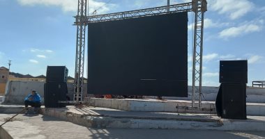 العالم أمام شاشة مصر.. بدء تركيب الشاشات العملاقة بميادين الإسكندرية لنقل احتفالية افتتاح المتحف الكبير.. 22 وحدة عرض كاملة بالأحياء شرقا وغربا.. ووحدات إضافية بالمناطق السياحية.. وإضاءة مكتبة الإسكندرية بالذهب