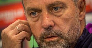 نيوز برو : 
                                            مدرب برشلونة: أولمو وليفاندوفسكي جاهزان لمبارة إلتشي ونواصل دعم يامال
                                        