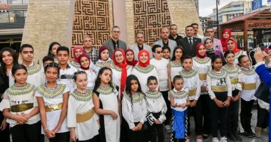 محافظ الشرقية يشهد عروضا فنية واستعراضية احتفالا بافتتاح المتحف المصري