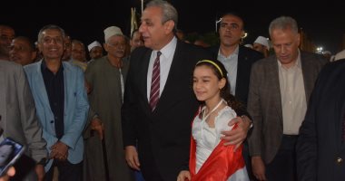 محافظ الغربية يشارك المواطنين بمدينة طنطا مشاهدة افتتاح المتحف المصرى الكبير